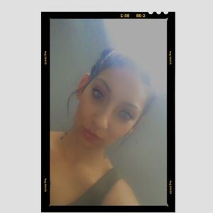 Meet your Posher, Damaris